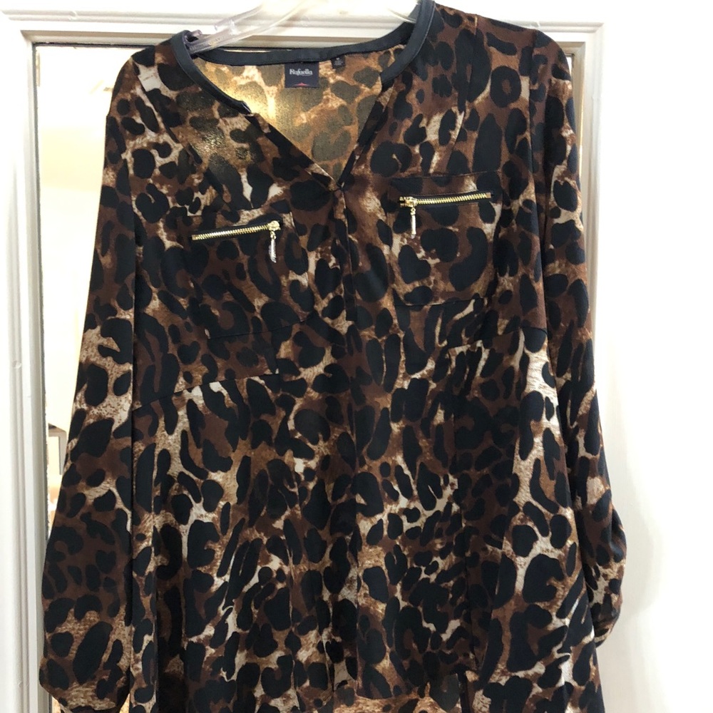 Beautiful Leopard print top